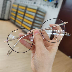 8722 Armazón de Metal de Alta Calidad Antirreflejos con Protección de Luz Azul, Nuevo Diseño 2024, Armazón Óptico para Gafas - Product Image 2