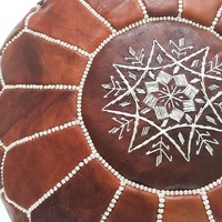 Pouf de décoration de salon bohème 10 en cuir fait à la main Vintage OEM rond Oriental 4 saisons OEM disponible 53X32 Cm