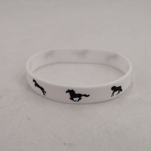 Bracelet en silicone à thème équestre, motif cheval, bracelet en caoutchouc promotionnel pour toutes les occasions - Product Image 3