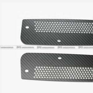 Adecuado para HONDA CIVIC TYPE R MK6 FL5 y 11TH GEN FL1 protector de roca de piedra de guardabarros delantero de carbono seco (orificio pequeño) - Product Image 2