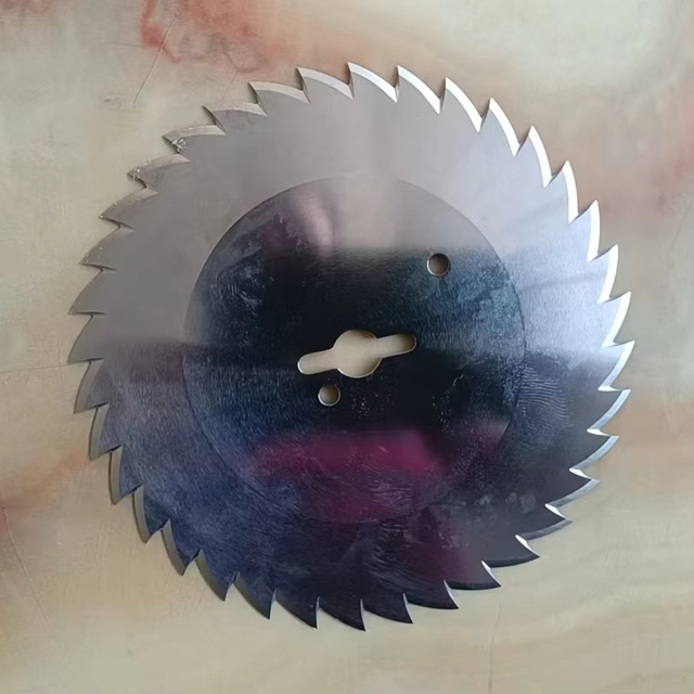 Factory Price Wholesale Industrial Grade Serrated 120mm Utility Blades 440C Stainless Steel Kitchen Knife OEM Quick-Change