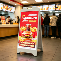Afficheur LED avec cadre protégé par GOB, avec roulettes, corps en aluminium fin, commande à distance par application, panneau publicitaire numérique