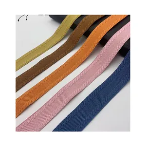 Polyester Riemen Gürtel Spitzenband 20-38 mm Breite Jacquard gedrucktes Logo für Schuhe Kleidung Heimtextilien Fabrik direkt neu