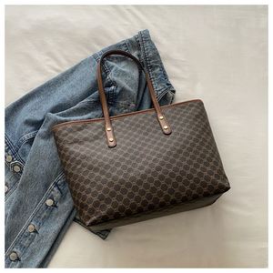 Sac fourre-tout en PU grande capacité, motif rétro, imperméable, pour maman, sac à langer élégant pour femme, nouveauté 2025 - Product Image 2