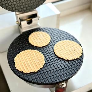 Máquina Eléctrica para Hacer Conos de Helado de Doble Cabezal, Máquina Comercial para Hacer Conos de Helado para Heladería - Product Image 6