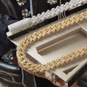 สร้อยคอแบบ Cuban Link ชุบทอง 18K ประดับเพชรโมอิสซาไนต์ เงินแท้ เครื่องประดับฮิปฮอป รับรองโดย GRA เหมาะสำหรับทั้งชายและหญิง ใส่ไปงานปาร์ตี้หรืองานแต่งงาน - Product Image 2