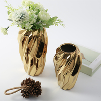 Conception de placage d'or logo personnalisé pièces de décoration d'hôtel de luxe vases de produits de maison en céramique