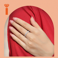 Bague Moissanite Éternité Sertie Pavé, Testée au Diamant, en Argent Sterling 925, Bijou Tendance pour Femme