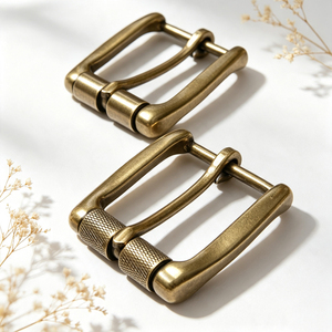 Hebilla de Cinturón de Latón Macizo de Alta Resistencia, Herrajes para Cinturón con Acabado Pulido Espejo, Logotipo Personalizado Aceptable, Hebilla para Correas de Ropa y Cinturones Casuales - Product Image 1