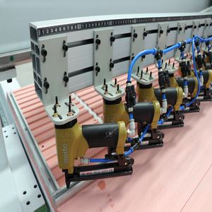 Machine d'agrafeuse de panneau acoustique de bandes d'absorption de bruit - Product Image 4