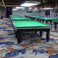 Tapis commercial ignifuge de classe B1 pour salle de billard d'hôtel, tapis tufté antidérapant pour salle de billard