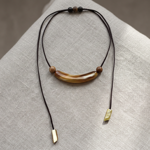 Collier à maillons en corne de buffle fait main-Cadeau écologique pour femme/Accessoire de mode élégant unisexe pour fêtes anniversaires - Product Image 2