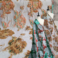 Tissu Jacquard Gaufré Floral à Fil Doré Tissé, Fil Métallique Teint, Idéal pour Robes de Mariée et Sacs - Vente Chaude JSM-1707