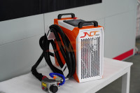 Machine de nettoyage au laser pulsé portable 300W, outil de nettoyage manuel pour enlever la rouille sur le métal, l'acier, le bois, la peinture