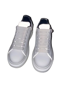 Venta al por Mayor de Fábrica: Zapatos Deportivos para Hombre, Zapatos para Caminar con Suela Gruesa Blancos, Zapatos Deportivos Casuales para Hombre y Mujer, Estilo Verano - Product Image 1