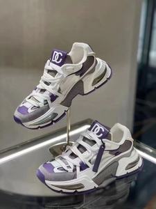 Zapatos deportivos casuales de cuero genuino, transpirables y cómodos, con cordones y punta cerrada para hombre. Calzado deportivo de estilo retro a la moda - Product Image 2