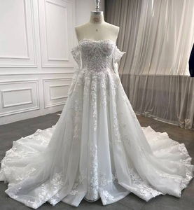 Nuevo Estilo Vestido de Novia Hermoso con Escote Corazón, Hombros Descubiertos, Mangas Largas, Corte en A y Cola Catedral - Venta de Fábrica - Product Image 1