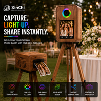 Vente directe usine OEM : Photobooth en bois massif avec éclairage d'ambiance RGB, écran tactile 13,3 pouces, compatible SLR/appareil photo/iPad, Bluetooth, capacité 10 personnes