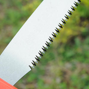 Sierra de mano Qihong de 250 mm con hoja de acero de alto carbono y mango rojo, herramienta de poda para jardín - Product Image 3