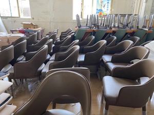 Chaise de salle à manger en rotin et bois de frêne moderne du milieu du siècle avec siège rembourré pour salle à manger de restaurant ou d'hôtel - Product Image 4