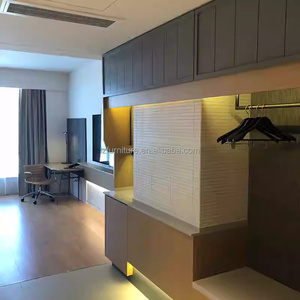 Muebles de dormitorio de hotel modernos y económicos, juegos completos de habitación con marco de cama de madera, colchón, estación de trabajo, armario y soportes para TV - Product Image 3