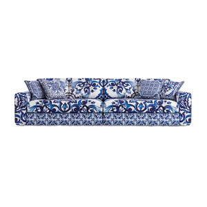 Nuovo Divano Moderno Italiano di Lusso in Tessuto con Motivi in Porcellana, Colori Blu Bianco e Blu Mare, Set di Mobili per Soggiorno - Product Image 4