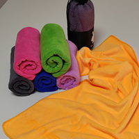 Serviette de cou en microfibre noire tricotée pour adulte, promotionnelle, personnalisée, de haute qualité, pour extérieur, gym, yoga, avec logo sur mesure