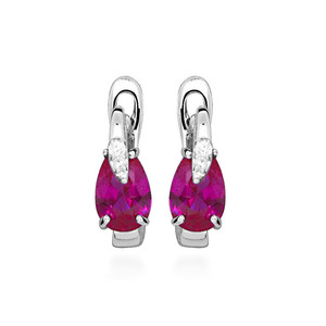 Alla moda delicati orecchini in argento con rubini e diamanti placcato oro a forma di cuore SVLE0656SH8R100 per fidanzamento - Product Image 1