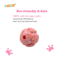 Jouet à mâcher pour chien en TPR durable, nouveau design géométrique en forme de boule, distributeur de friandises à alimentation lente, vente en gros du fabricant Famipet