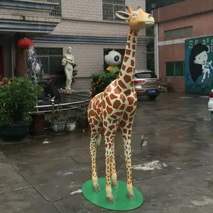 H2.5m Fiberglas Dier Sculptuur Giraffe Standbeeld Voor Themapark