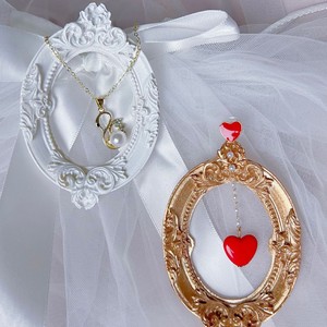 Support de présentation de bijoux en résine de style européen, mini cadre photo pour boucles d'oreilles, colliers, accessoire de décoration de table - Product Image 1