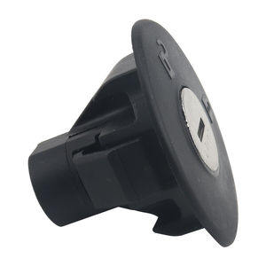 Bouchon de réservoir de carburant verrouillable Ford 8U5Z9C268B en plastique noir avec clé métallique pour accessoires de camion - Product Image 3