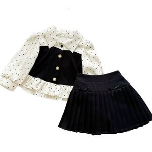 Completo Primaverile 2026 per Ragazze, Stile Francese, Camicia a Pois e Gonna Plissettata, Elegante Outfit in Due Pezzi - Product Image 5