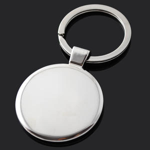 도매 라운드 금속 자동차 열쇠 고리 무료 레이저 각인 로고 판촉 카라비너 및 키 체인 소량 - Product Image 4