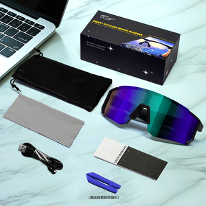 Lunettes intelligentes QY Pro1 style cycliste avec traduction IA en temps réel, lecture de musique Bluetooth et réception d'appels téléphoniques - Product Image 2