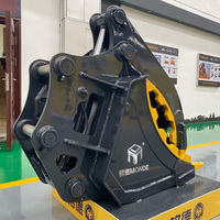 Godet hydraulique robuste MONDE avec dents résistantes à l'usure pour excavatrice, idéal pour saisir la pierre et le bois sur les chantiers de carrière