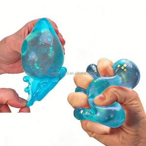 ของเล่นบีบคลายเครียดรูปหยดน้ำมอลโทสเนื้อนุ่ม พร้อมกลิตเตอร์ TPR น้ำตาลมอลท์ บรรเทาความเครียด บีบเล่นได้ เนื้อสัมผัสนุ่มยืดหยุ่น - Product Image 3