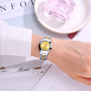 L'orologio di coppia CAINOOS esala un'atmosfera lussuosa e viene indossato ogni giorno. Modello 5040 di Alta Gamma alla Moda, Regalo Preferito - Product Image 2