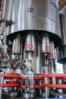 Machine de remplissage de boissons gazeuses certifiée CE avec une équipe professionnelle