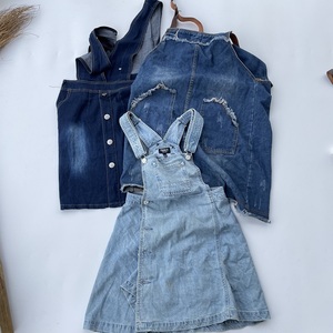 Vintage Jeans Suspender Falda <span class=keywords><strong>Verano</strong></span> Ropa Usada en Fardos Precio Ropa Barata Ropa de Segunda Mano Paquete - Product Image 5