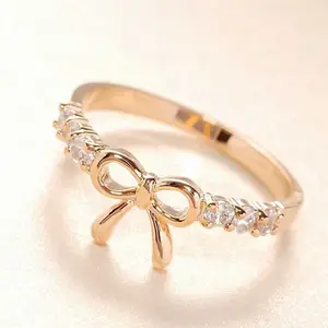 새로운 디자인 간단한 다이아몬드 여성 보석 액세서리 우아한 활 반지 금도금 슈퍼 나비 반지