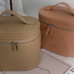 Waterproof Durable Women Shoulder Hand Bag Customized Logo Travel Cosmetic Bag Zipper Bag with Large Capacity for Travel - Product Image 1