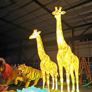Factory Direct Sale Outdoor Festival Animal Theme Decoration Custom Waterproof Giraffe Lantern For Christmas Halloween