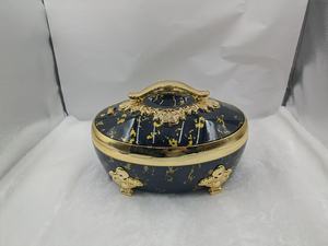 Olla térmica aislada <span class=keywords><strong>de</strong></span> 4L, 5L, 6L, tipo cacerola, <span class=keywords><strong>con</strong></span> diseño <span class=keywords><strong>de</strong></span> mármol dorado real, para servir comida caliente en grandes fiestas familiares y bodas. - Product Image 5