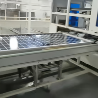 Ligne de production automatique de panneaux solaires avec assemblage par soudage robotisé et système d'inspection de qualité intelligent