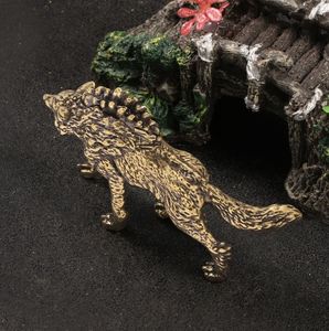 Ornamenti di <span class=keywords><strong>lupo</strong></span> di ghiaccio in ottone antico gioco antico decorazione da tavolo arte statua animale <span class=keywords><strong>lupo</strong></span> artigianato. - Product Image 5
