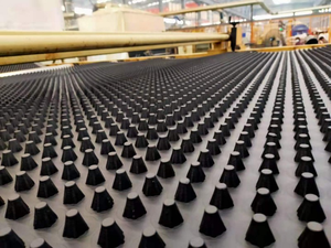 緑化屋根排水板 モダンデザイン プラスチック製ディンプル付き基礎膜 HDPE排水板 庭用 防水用 - Product Image 5