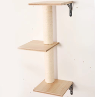 Ensemble de meubles muraux modernes en bois pour chat : étagères murales, hamac, escaliers et griffoir beige
