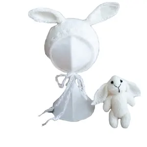 PW道具婴儿针织马海毛兔子帽和娃娃套装照相馆配件钩针兔帽子和动物娃娃摄影道具