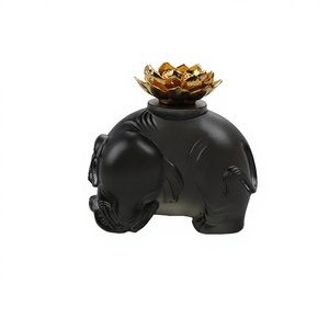 Artfamily – Nouveauté : Ornement d'éléphant sculpté à la main en verre Liuli, technique <span class=keywords><strong>de</strong></span> la cire perdue, artisanat ancien du Jiangsu, idéal pour la décoration <span class=keywords><strong>de</strong></span> bureau. - Product Image 1